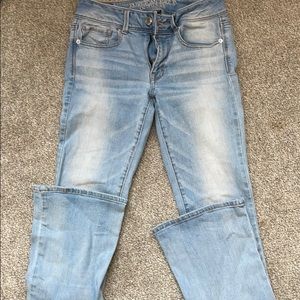 Light wash Jeans